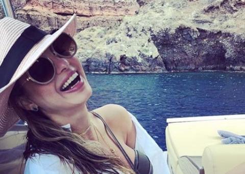 Após casamento na Itália, Sthefany Brito mostra fotos de lua de mel na Grécia