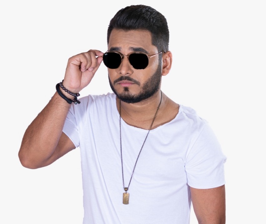 John Veiga lança clipe de novo single em Manaus 