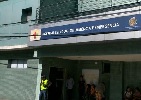 Filha adolescente esfaqueia o pai ao ver a mãe sendo agredida