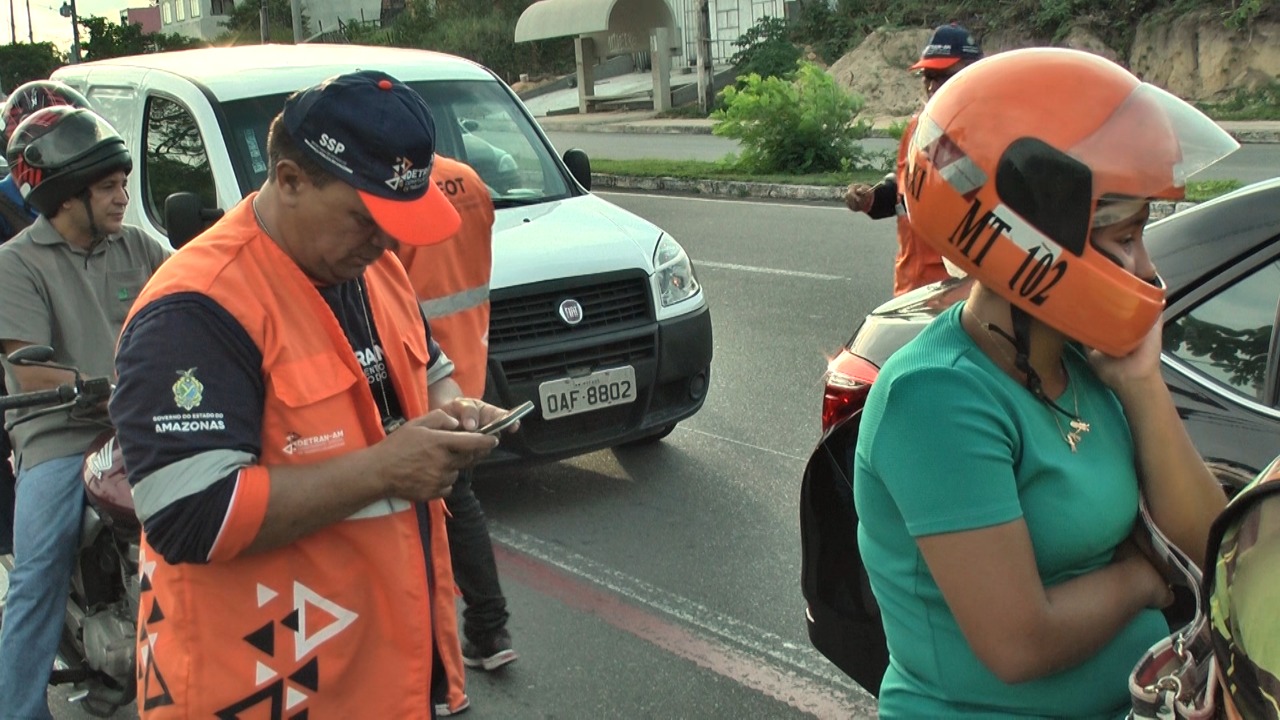 Em Manaus, cresce número de motoristas sem CNH ou com a carteira vencida