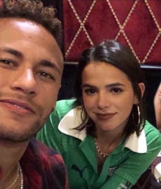  Depois da Grécia, Bruna Marquezine visita Neymar em Paris
