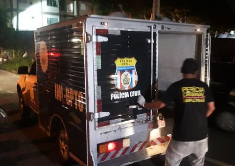  Mulher é morta enforcada e corpo é jogado de carro em Manaus
