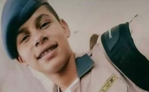 Farda do Colégio Militar pode ter motivado linchamento de adolescente em Manaus
