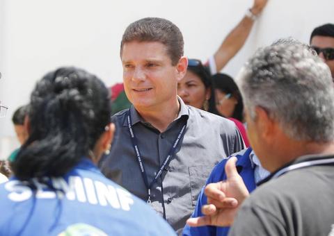 Marcos Rotta aceita convite de Amazonino e CMM autoriza licença 