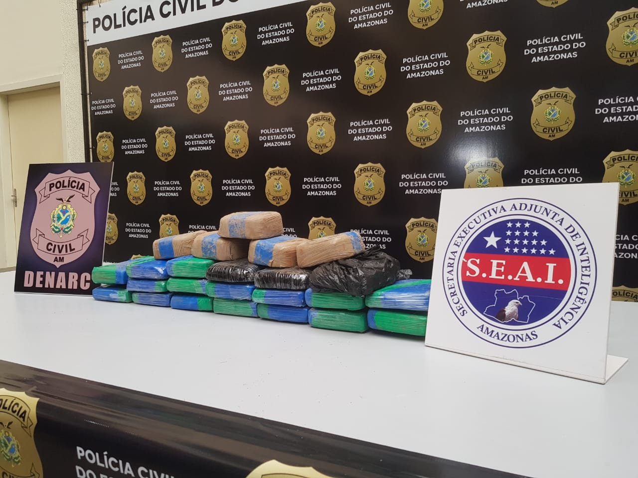 Droga avaliada em R$ 620 mil é apreendida em embarcação no Amazonas