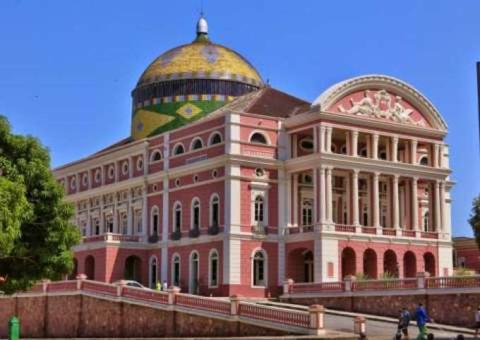 Justiça decreta prisão preventiva de homem suspeito de aliciar criança no Teatro Amazonas 