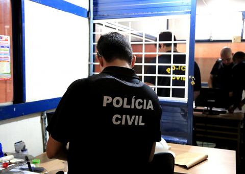 Trio é preso suspeito de furtar loja de roupa no Centro