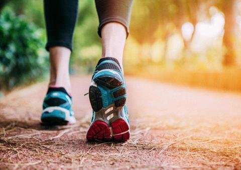 Caminhada emagrece e gera muitos outros benefícios ao corpo