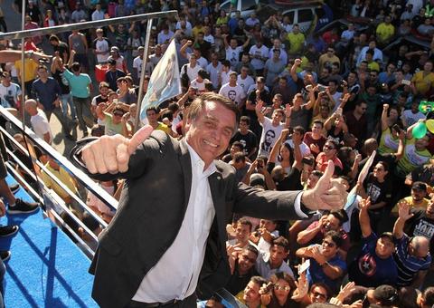 Bolsonaro registra candidatura e declara possuir R$ 2,3 milhões em bens