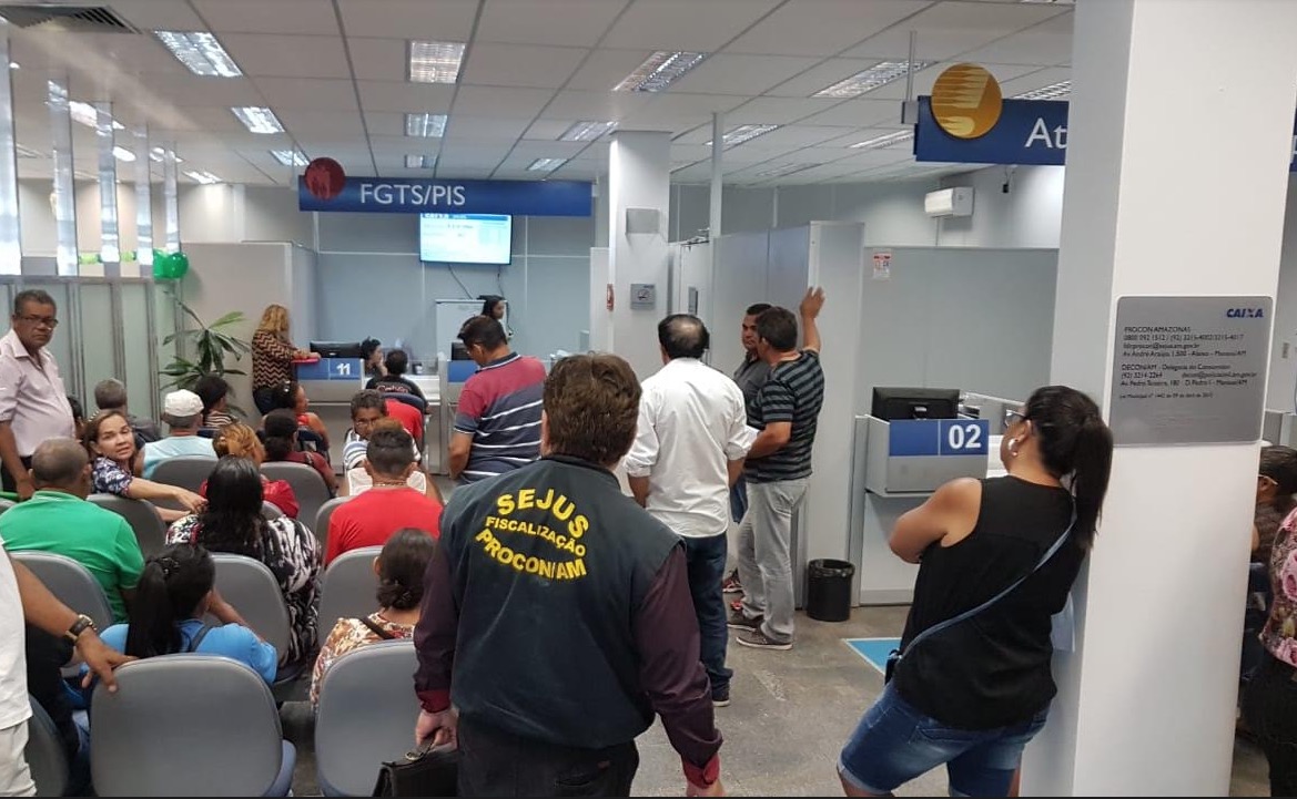 Agência Bancária de Manaus é multada por descumprimento da Lei da Fila 