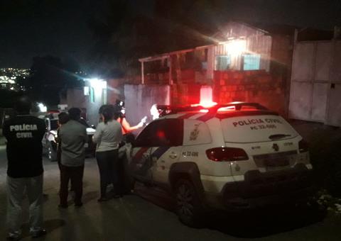 Sobrinha encontra corpo de tio em avançado estado de decomposição em Manaus