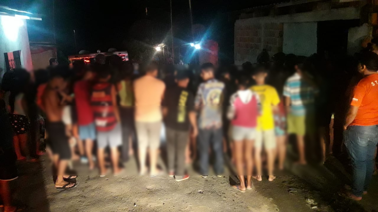 Mulher é executada a tiros enquanto conversava com amiga em Manaus