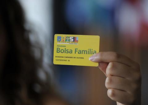 Casal tenta pagar motel com Bolsa Família e vai parar na delegacia