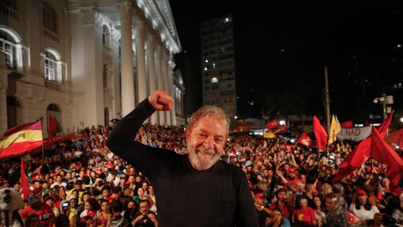 Lula declara patrimônio de R$ 7,9 milhões ao registrar candidatura no TSE