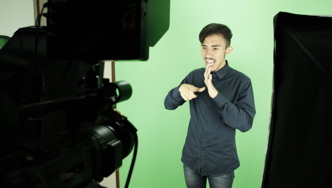 Propaganda eleitoral na TV deve utilizar recursos de acessibilidade, recomenda MPE