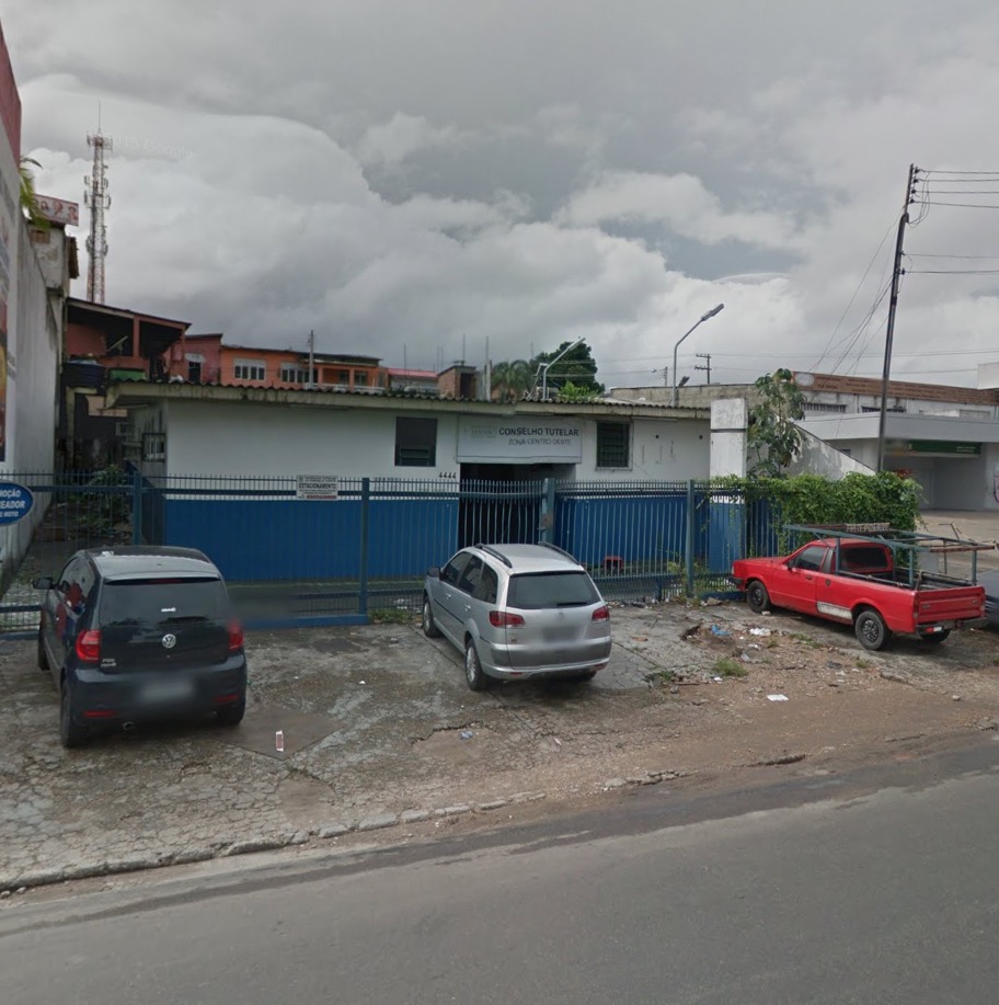 Assaltantes invadem conselho tutelar em Manaus 