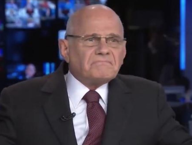 Boechat se irrita ao vivo em abertura do Jornal da Band