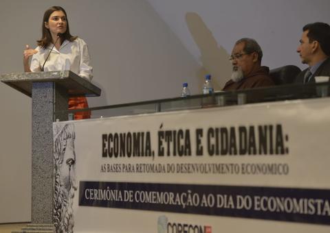 Rebecca anuncia modernização na economia e na educação do Amazonas 