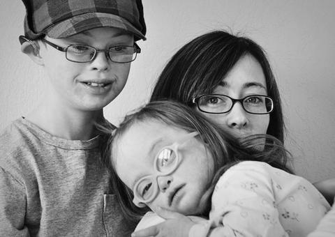 Servidora garante direito à jornada reduzida para cuidar de filho com Síndrome de Down