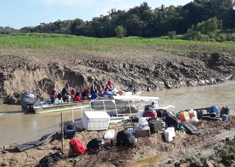 Acidente com lancha deixa seis pessoas ilhadas em rio no Amazonas