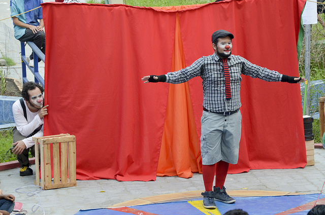 Roda na Praça: Santo Antônio recebe show de palhaços neste sábado