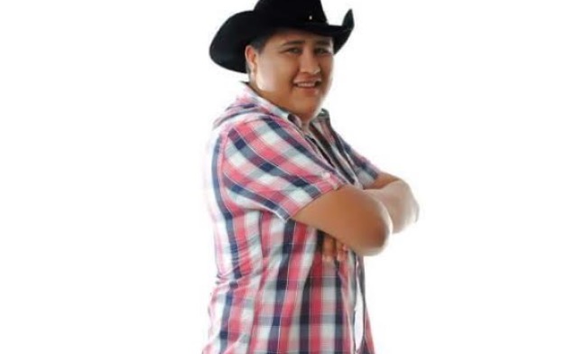 Especial com sucessos da banda Ferro na Boneca agita Velho Inácio