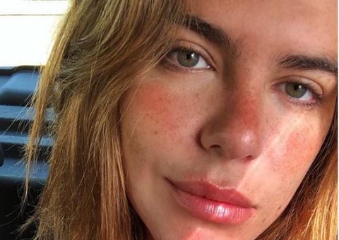 Mariana Goldfarb quebra o silêncio sobre separação com Cauã Reymond