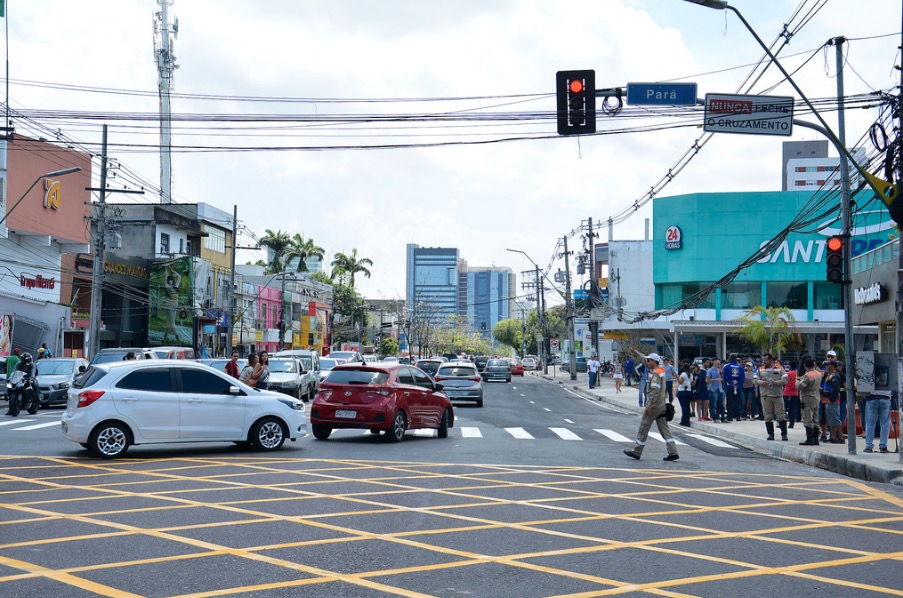 Obra na avenida Djalma Batista é concluída e via é totalmente liberada 