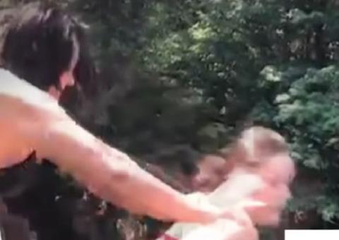 Jovem que empurrou amiga de ponte pode ser presa; VÍDEO