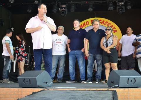 Omar Aziz fala sobre reajuste salarial e combate ao crime organizado durante encontro com professores