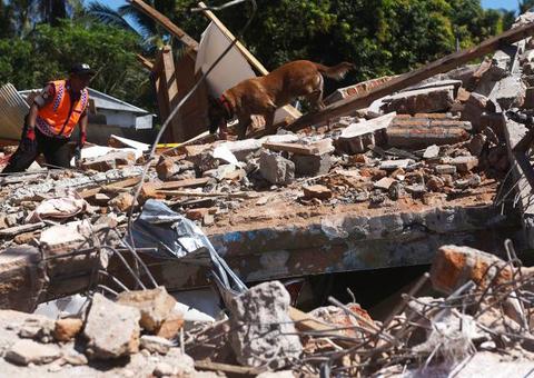 Terremoto de magnitude 7,2 atinge mar a 124 km 