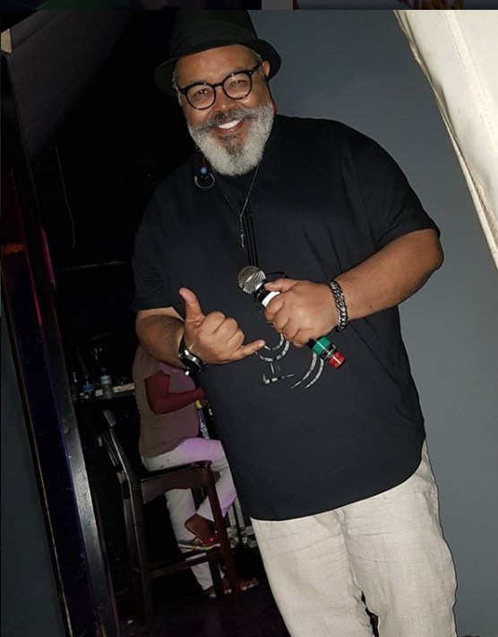 Jorge Aragão recebe alta após passar por cirurgia