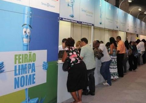 Total de brasileiros endividados equivale a quase 'uma Itália'