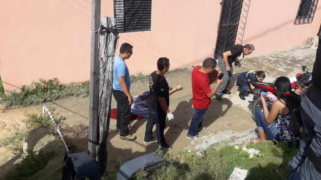 Motociclista tenta evitar acidente e morre ao cair de 2 m de altura em Manaus