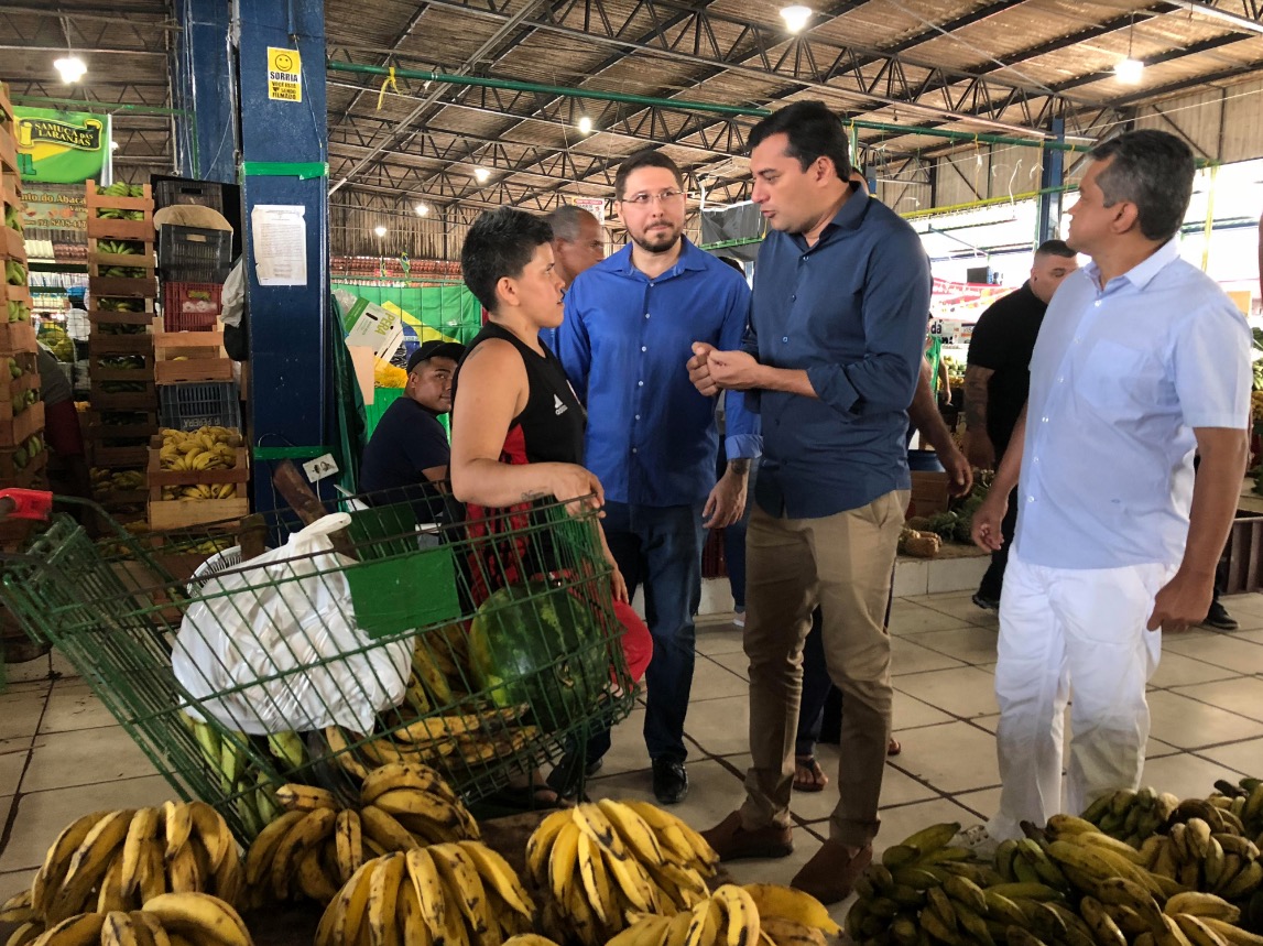 Wilson Lima e vice visitam Feira da Banana e Manaus Moderna 