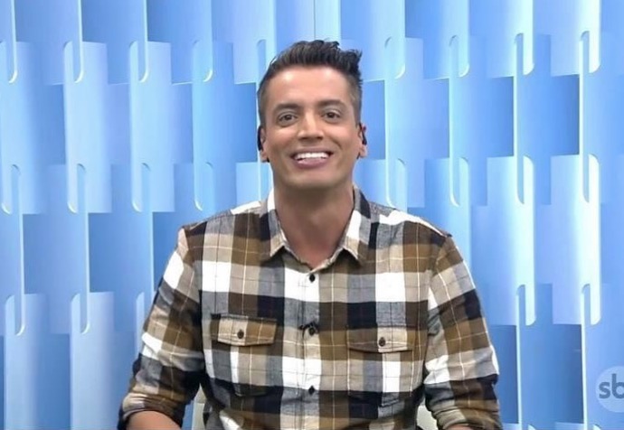 Bomba: Leo Dias era quem seria demitido do ‘Fofocalizando’ 