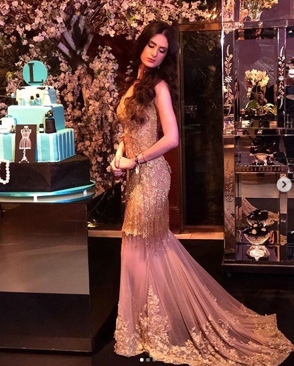 Filha de Celso Portiolli completa 18 anos com festão