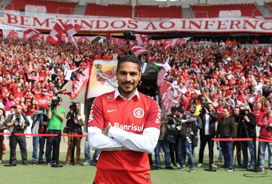 Justiça suíça derruba efeito suspensivo e Guerrero ficará sem jogar até 2019