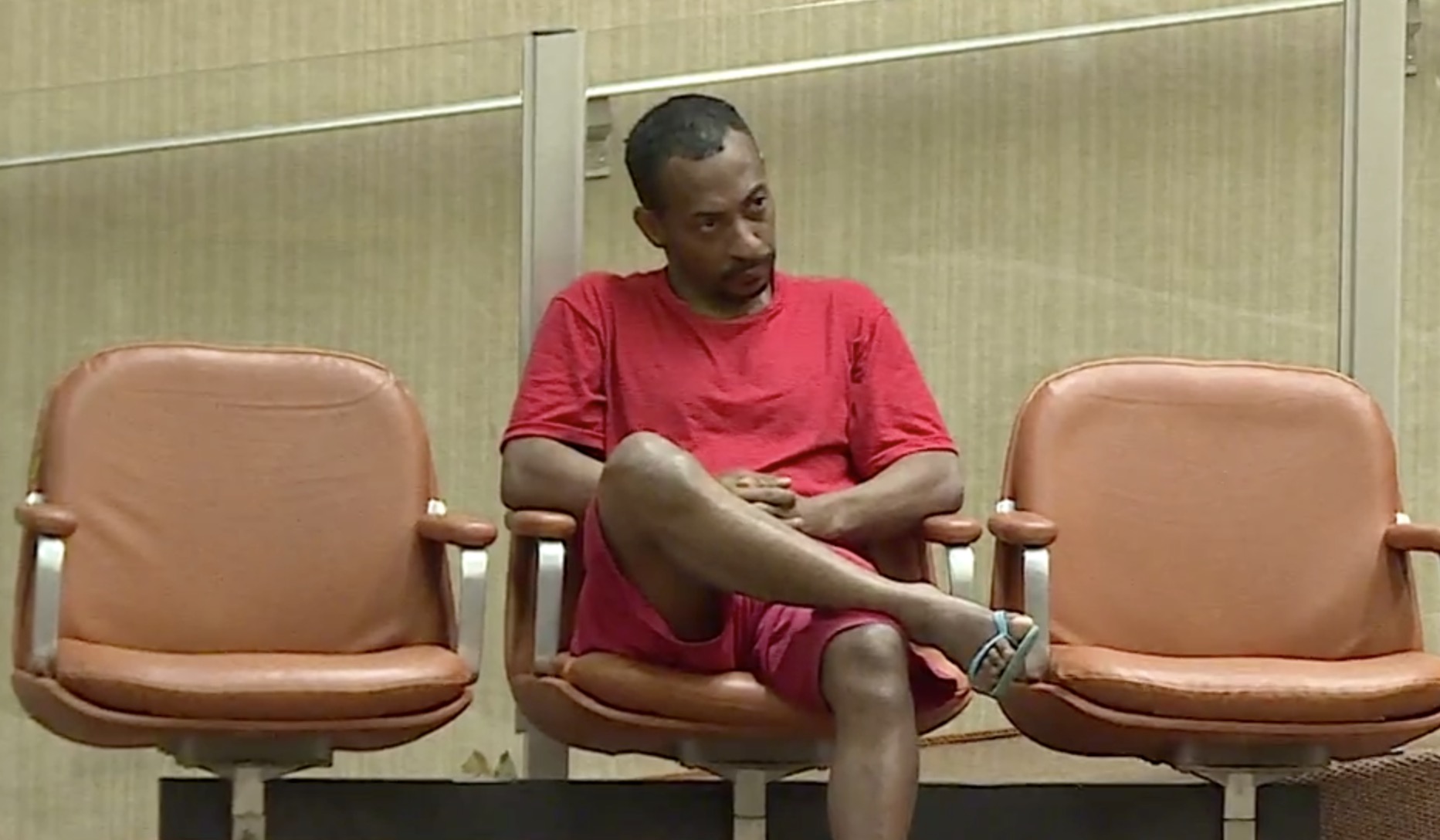  Mecânico é condenado a 14 anos de prisão por atear fogo na mulher