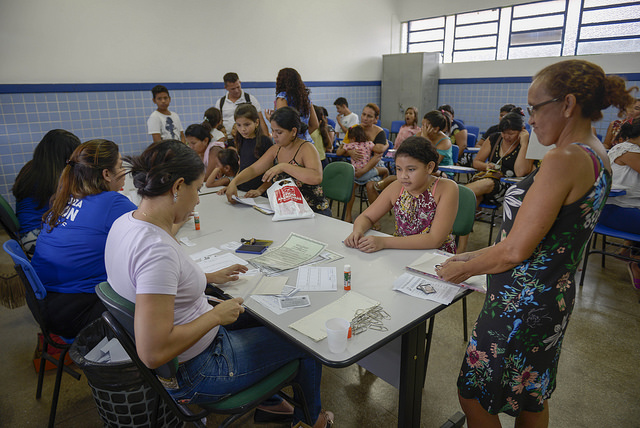 'Prefeitura + Presente' oferta emissão de documentos e atendimento médico em Manaus