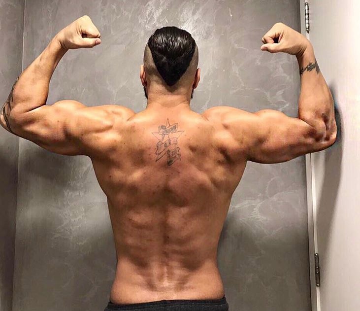 Belo impressiona com corpo mega musculoso: 'meu foco ninguém tira'