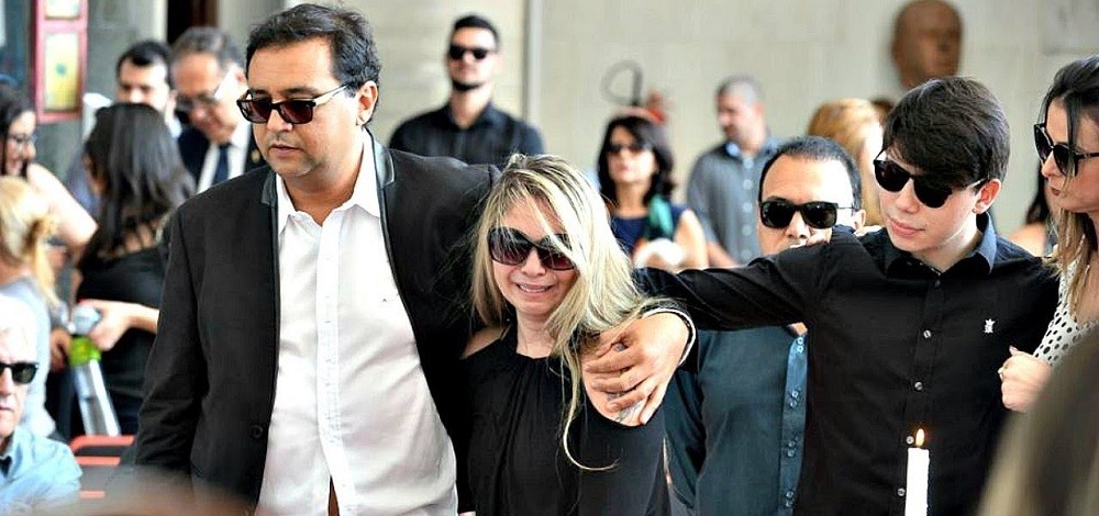 Record veta noiva de Marcelo Rezende em especial de um ano de morte