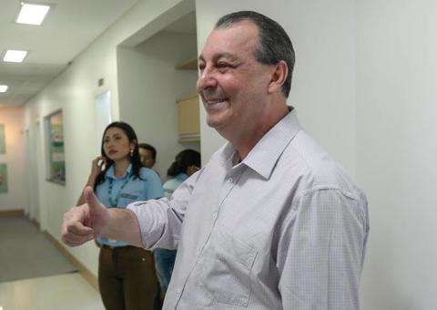 Omar Aziz afirma que vai contratar quatro mil policiais 