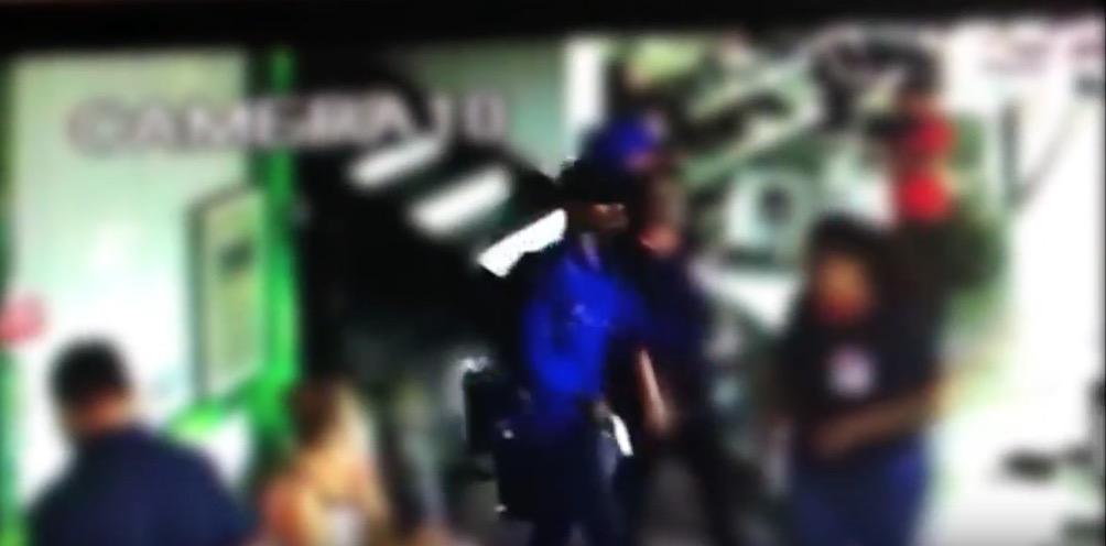 Vídeo mostra assalto a loja de materiais de construção em Manaus