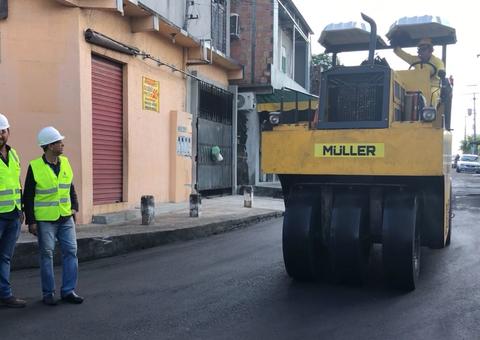 Governo anuncia importação de 1,5 tonelada de asfalto para suprir obras em todo o Estado