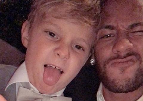Filho de Neymar completa 7 anos e jogador faz declaração: 'meu menino'