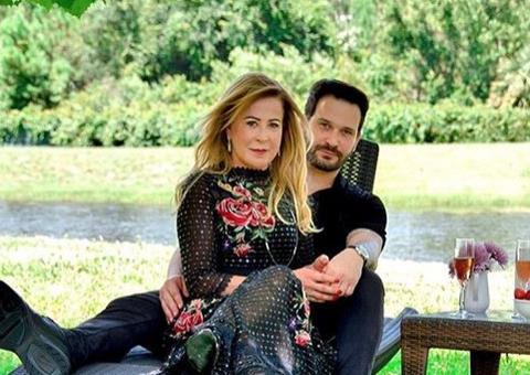 Zilu se declara para namorado em 'mêsversário' de namoro