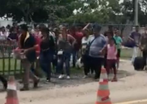 Moradores de Pacaraima protestam uma semana após conflitos