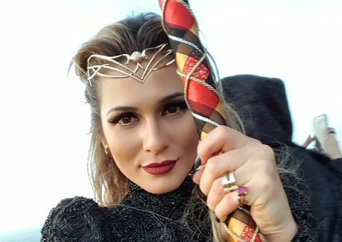 Divulgadas fotos de Lívia Andrade se casando de preto com noivo misterioso