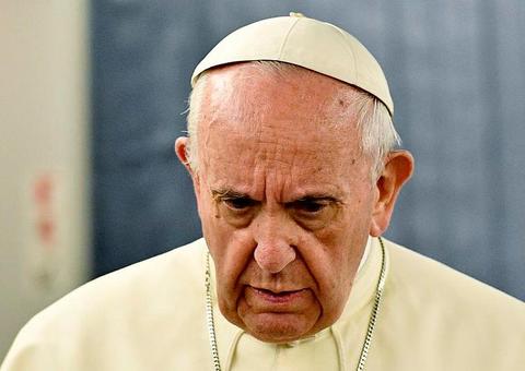 Papa Francisco silencia sobre acusação de ter acobertado abuso cometido por cardeal